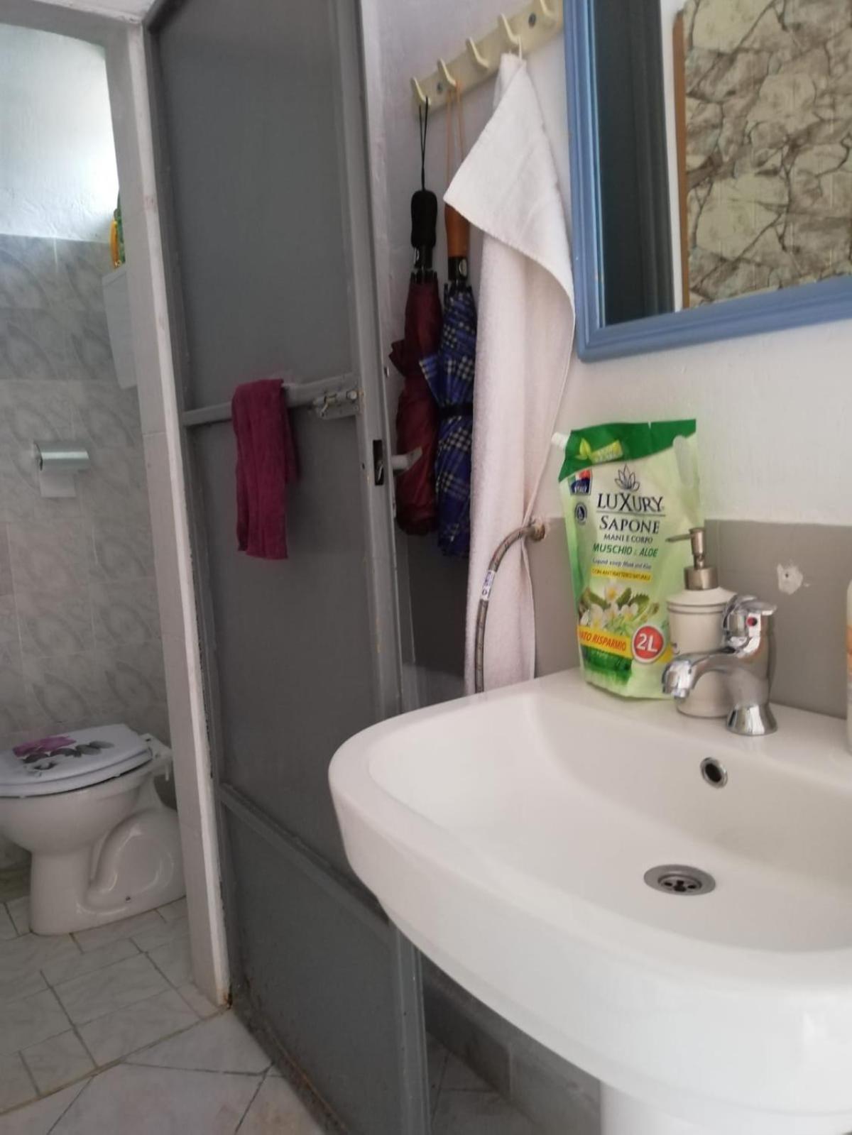 Casa Mia Vandrarhem Vlorë Rum bild