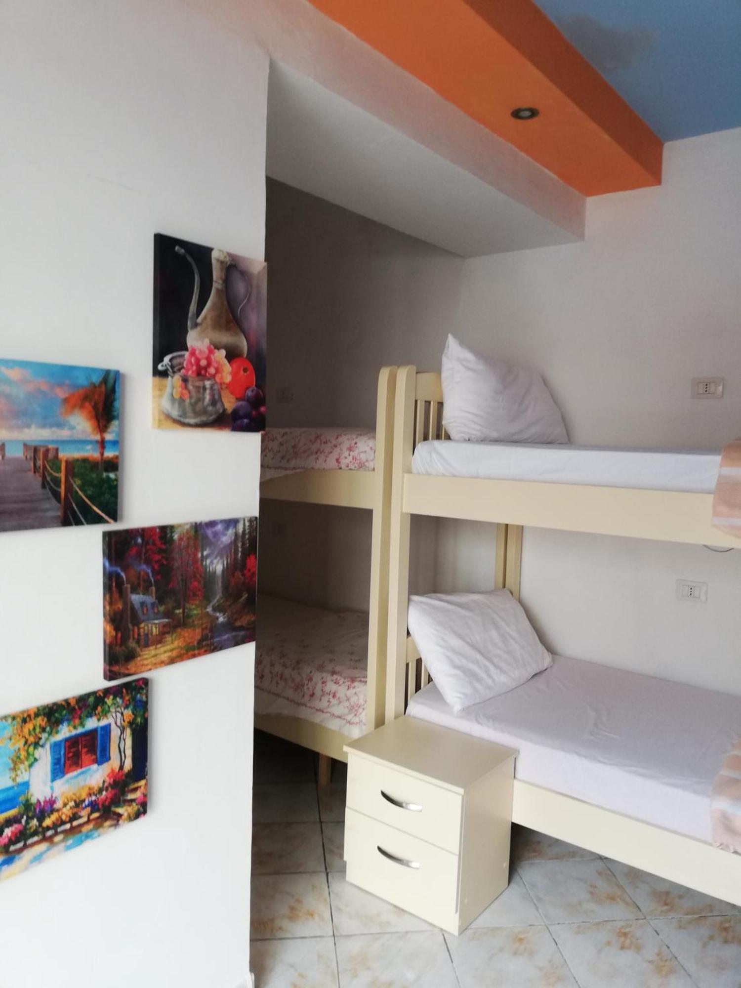 Casa Mia Vandrarhem Vlorë Rum bild